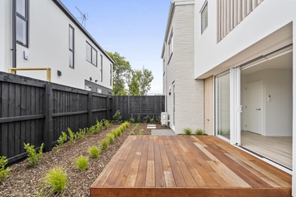 south_projects_builders_9_gresford-completed-8